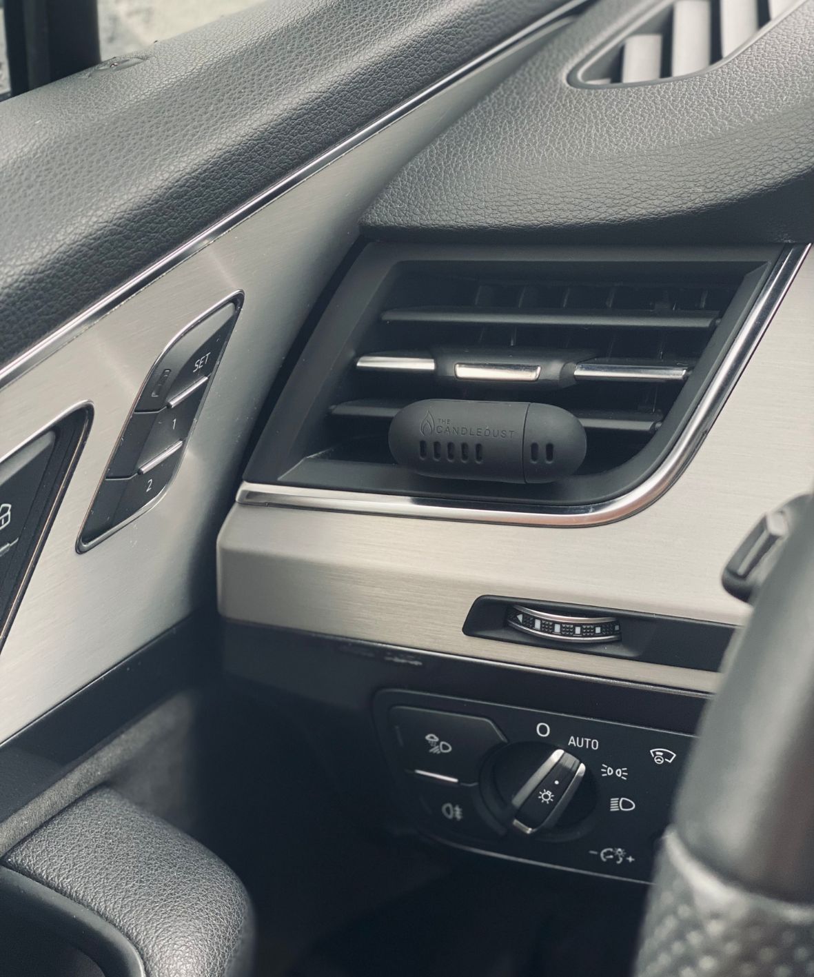 Autotuoksu - Ainutlaatuinen tuoksu