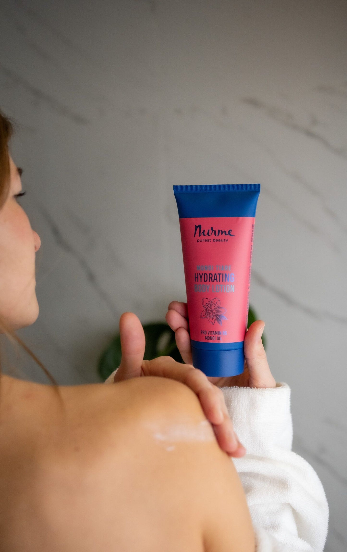 Luonnollinen lahjasetti "Monoi Body Care"