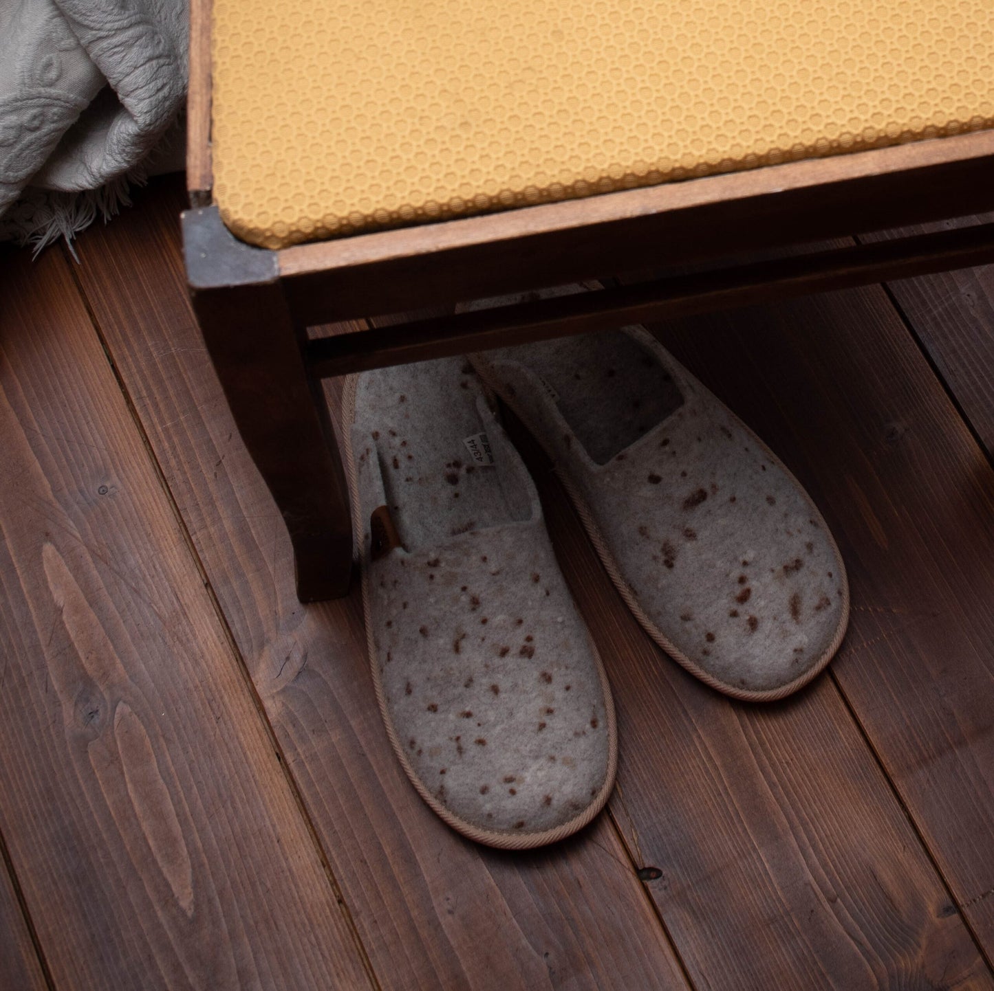 Huopatossut Pelsi – Beige pisteillä